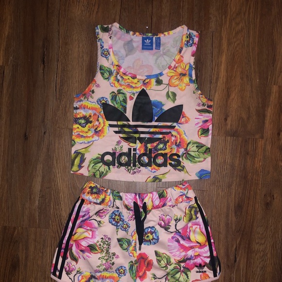 Adidas Floralita Tank and Shorts XS Bundle Set - Picture 13 of 13